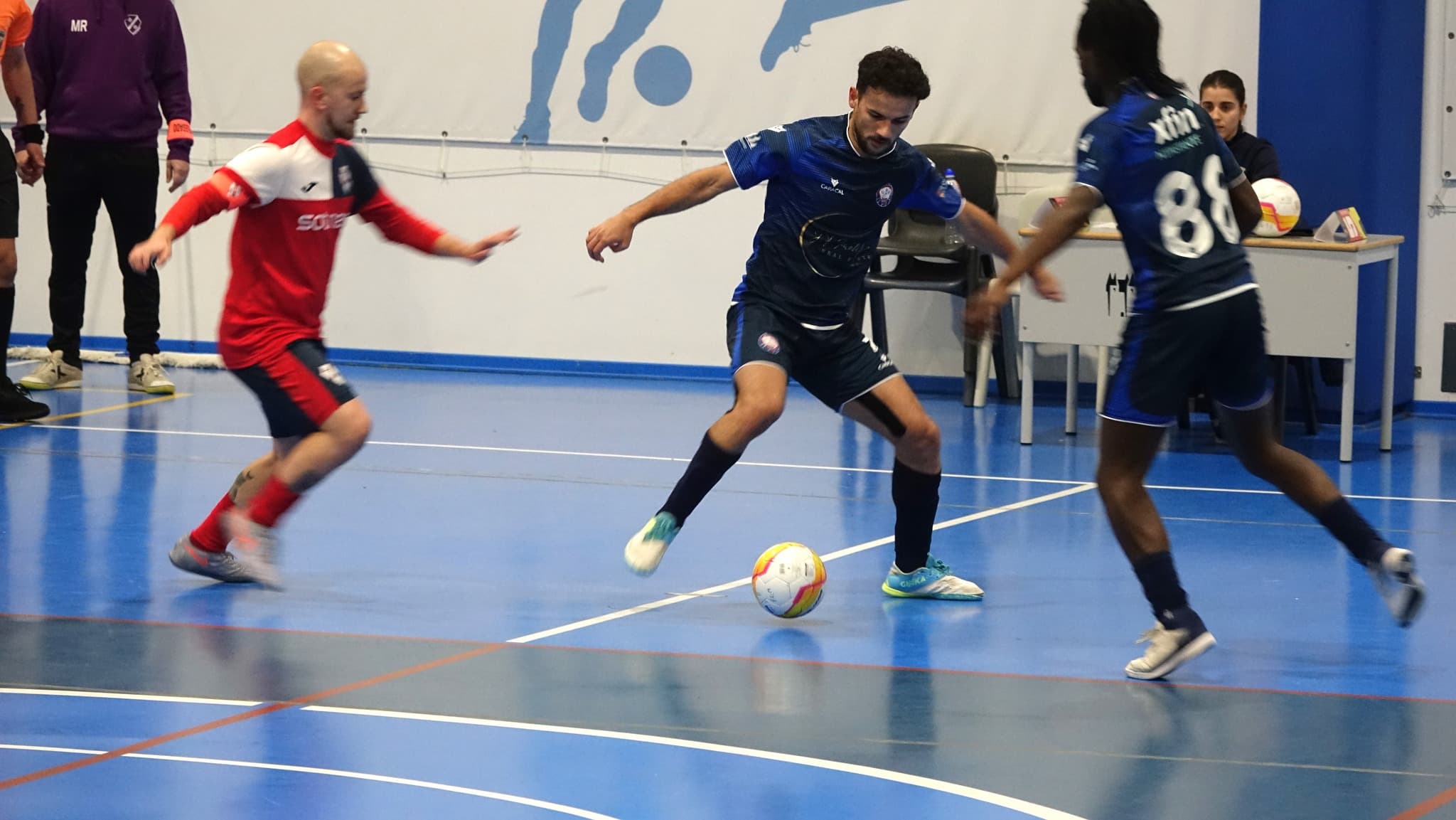 Liderança firme e duelos intensos no Campeonato GHL